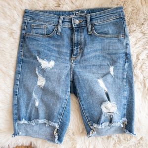 Universal thread shorts